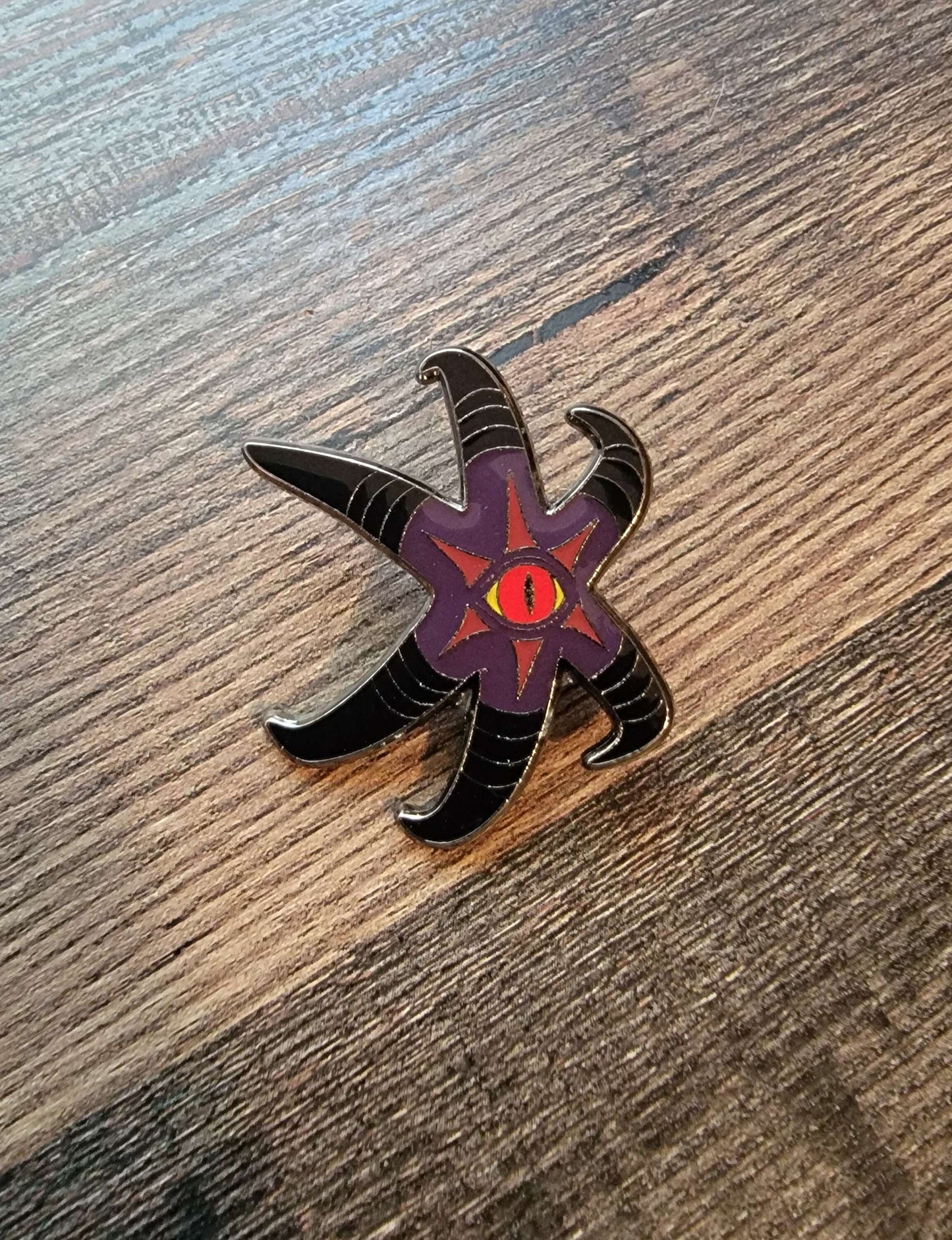 Alien Eye Enamel Pin